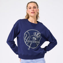 Load image into Gallery viewer, Women's New York Yankees Top hat Gems Crew logo Navy