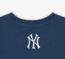 Load image into Gallery viewer, NYON Yankees Signature Kids T-Shirt
