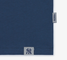 Load image into Gallery viewer, NYON Yankees Signature Kids T-Shirt
