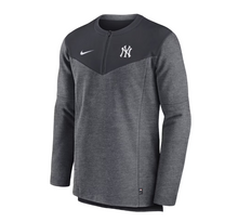 Load image into Gallery viewer, Men&#39;s New York Yankees Nike Navy Authentic Collection Game Time Performance Half-Zip Top
