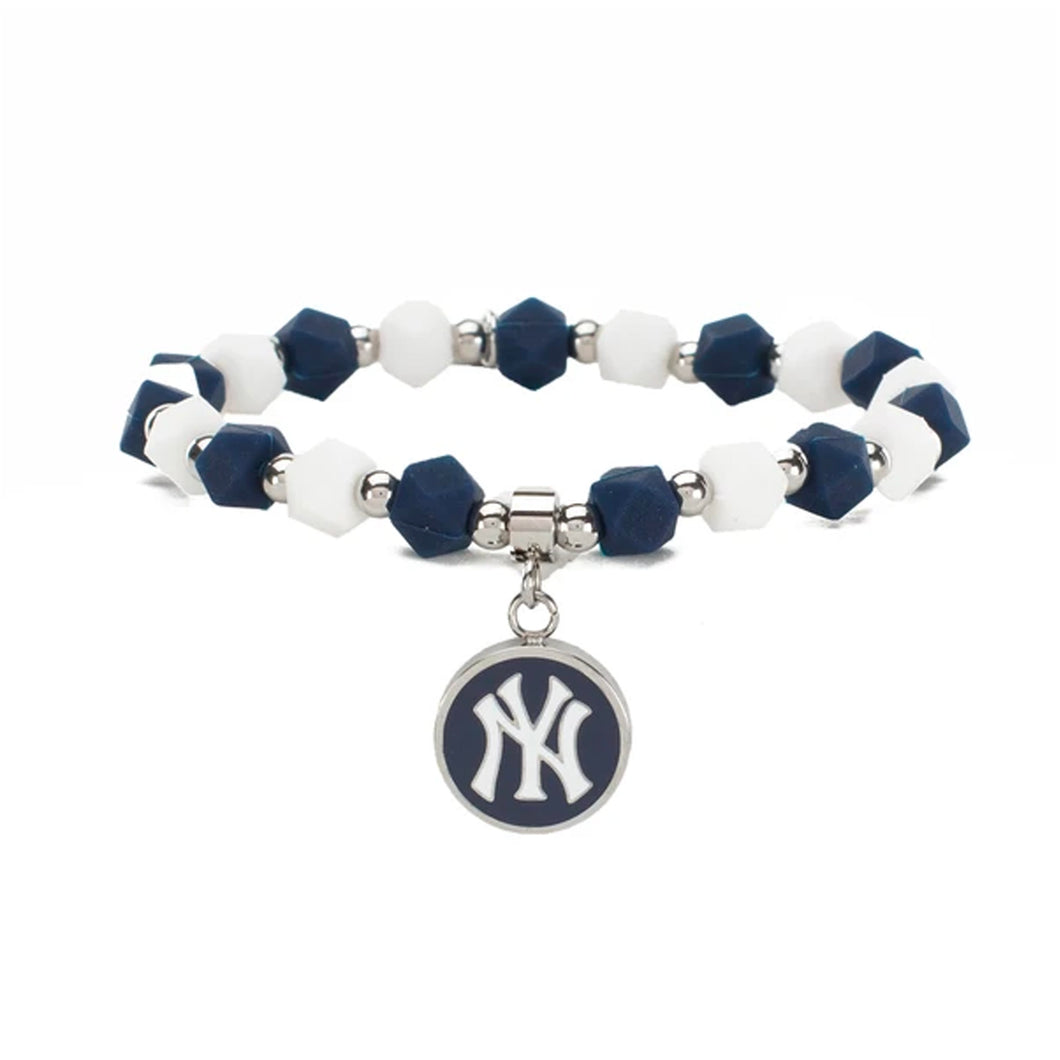 Rustic Cuff MLB Hexagon Beaded - New York Yankees on Silver - Front View