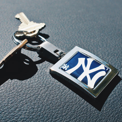 Yankee rectangular keychain in Silver - Top View